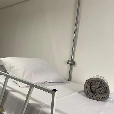 Hostel Amor Por Sp Bras - Pari - Feira Da Madrugada - Expo Center Norte Сао Паоло Екстериор снимка